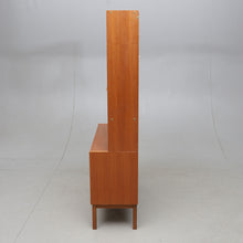Load image into Gallery viewer, Teak bookcase. Sweden 1950-60s.