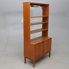 Load image into Gallery viewer, Teak bookcase. Sweden 1950-60s.
