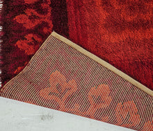 Load image into Gallery viewer, RYAMATTA, “Scotland”, red, Gösta Svensson Textil AB, 1950/60s