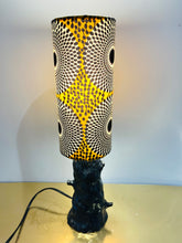 Load image into Gallery viewer, Handgemaakte schemerlamp ( batik1)