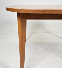 Load image into Gallery viewer, Vintage eettafel Zweden 1960