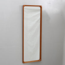 Load image into Gallery viewer, Vintage teakhouten spiegel Zweden 1960 (22571)