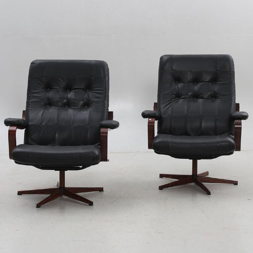 Set van twee vintage zwart lederen draaistoelen, Zweden 1970 (#22566)