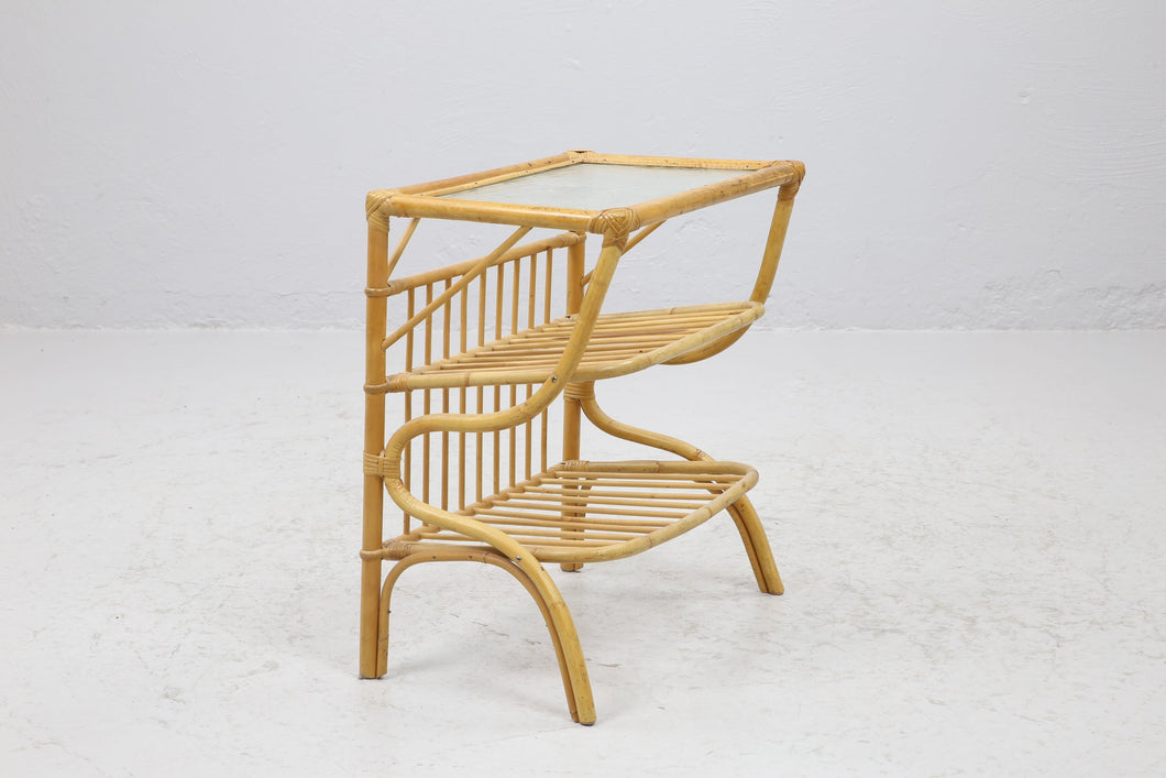 Vintage rotan kranten tafeltje Zweden 1960  (22551)