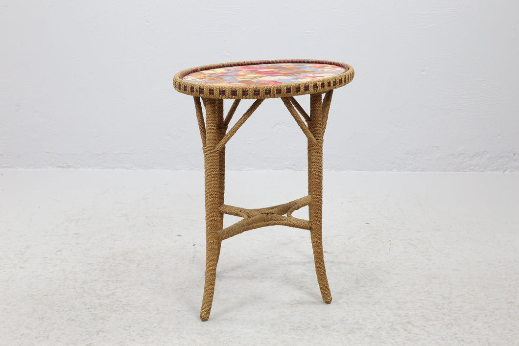 Vintage rotan tafeltje Zweden 1950  (22517)