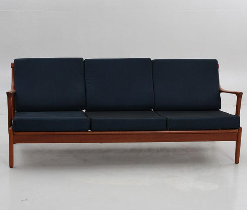 Vintage 3 zits sofa model 