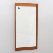 Load image into Gallery viewer, Vintage teakhouten spiegel Zweden 1960 (22578)