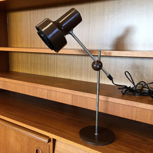 Load image into Gallery viewer, Vintage bureaulamp Zweden rond 1960