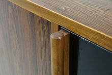 Load image into Gallery viewer, Vintage palissander wandkast, Zweden 1970 (22515)