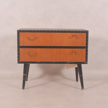 Load image into Gallery viewer, Vintage teak ladekast met skai, Zweden rond 1960 (#191)