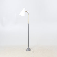 Load image into Gallery viewer, Vintage vloerlamp Zweden 1960