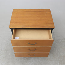 Load image into Gallery viewer, Vintage ladenkastje, Zweden 1960