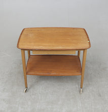 Load image into Gallery viewer, Vintage teak serveerwagen ,Denemarken 1960(235)