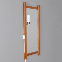 Load image into Gallery viewer, Vintage teak halkastje met spiegel, Zweden 1960 (#335)