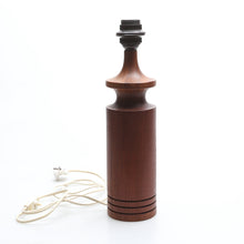 Load image into Gallery viewer, Vintage teakhouten lampvoet  ,Zweden 1960 (384)