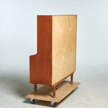 Load image into Gallery viewer, Vintage teak highboard , Zweden 1960 (#22522)