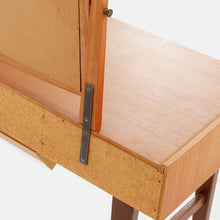 Load image into Gallery viewer, Vintage teak make-up tafel met spiegel en stoel ,Zweden 1950 (#22523)
