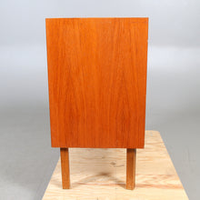 Load image into Gallery viewer, Vintage teak ladekastje, Zweden 1960 (22598)